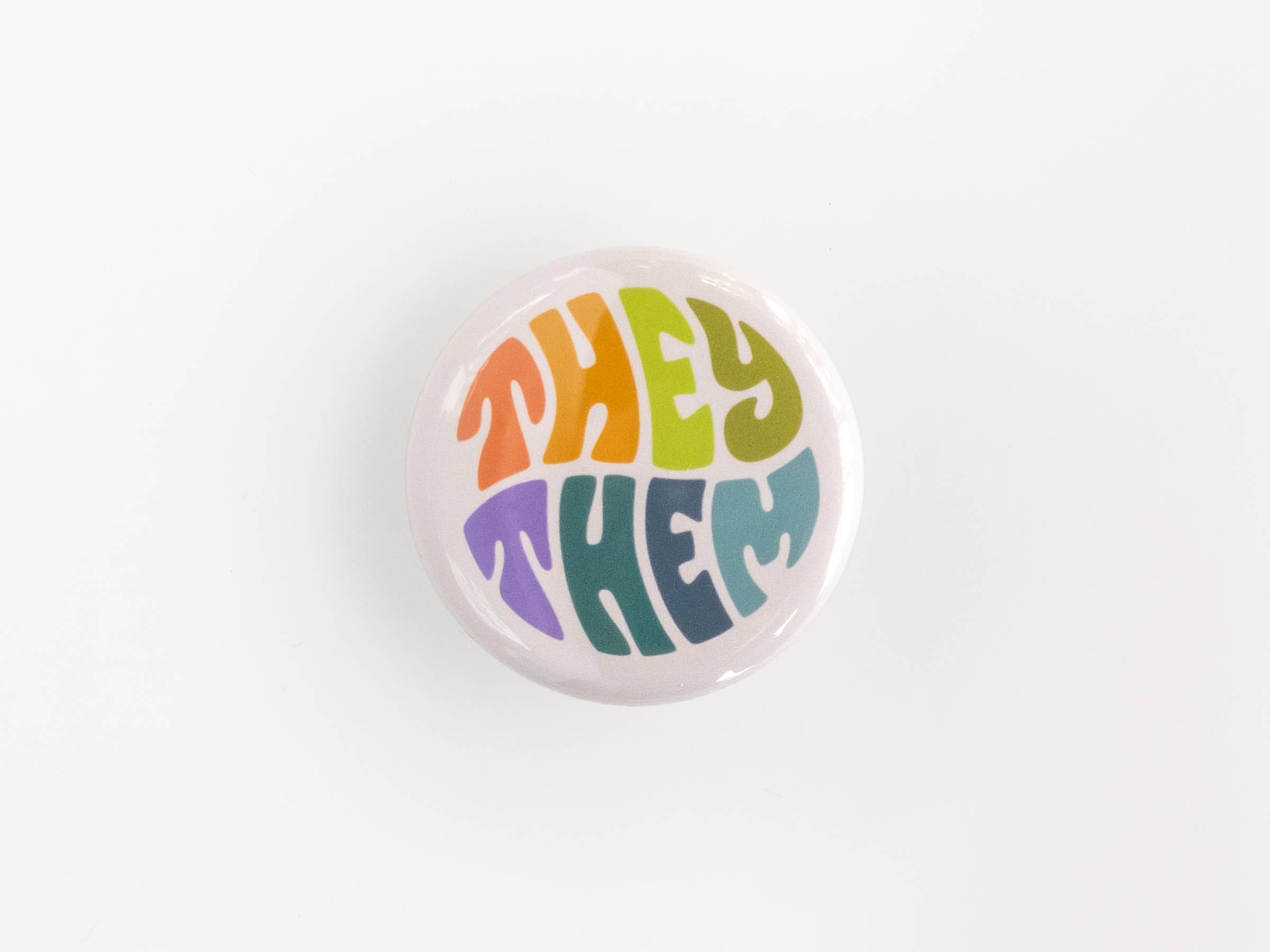 ROBNKO - Wholesale Lapel Pin/Button - Retro Pronoun Buttons1