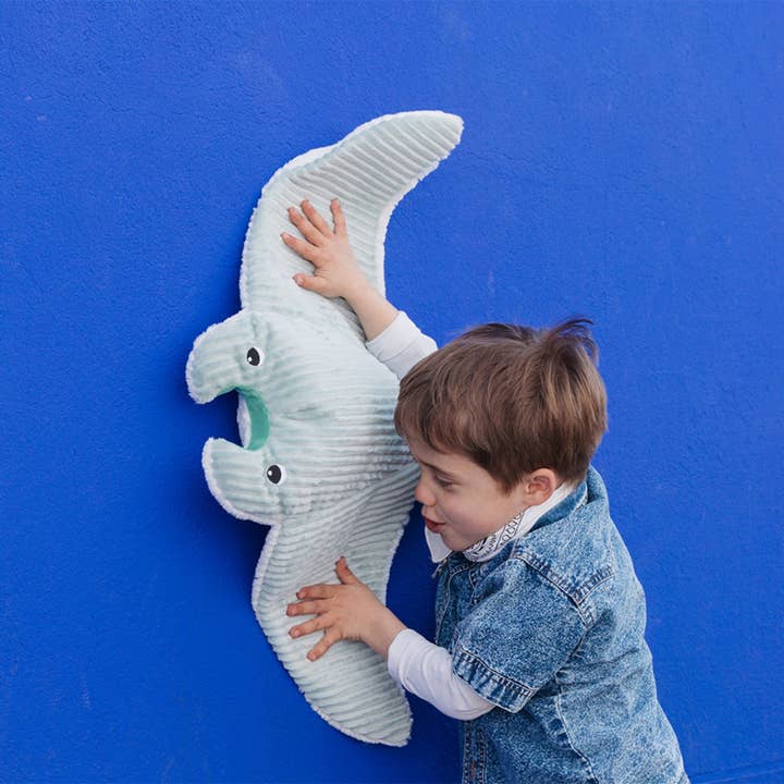 PJM Distributions - Wholesale Stuffed/Plush Toy - Kids & Baby - Les Ptipotos | Manta Ray Mom & Baby Animal Plush Toy - Mint
