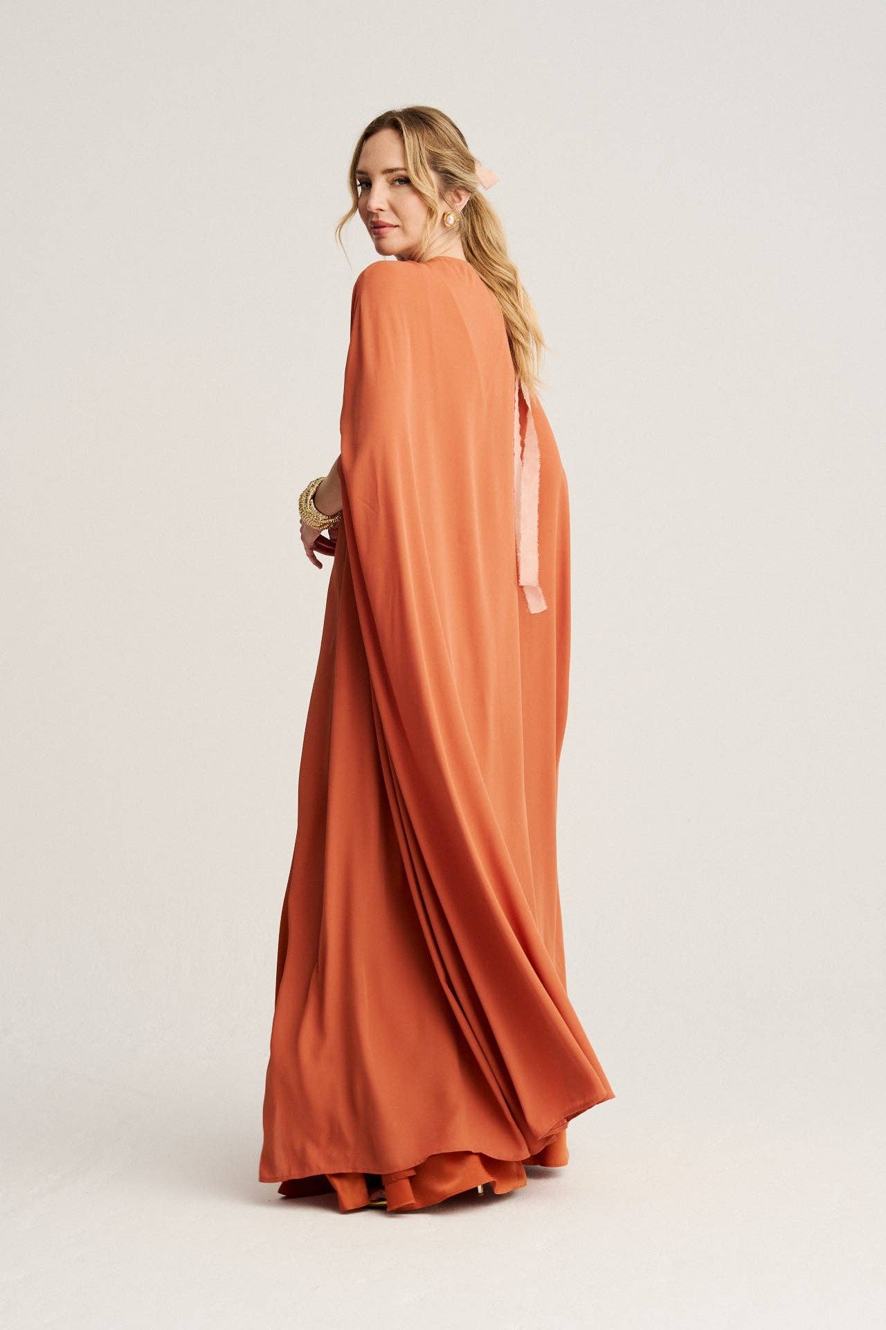 Bruna - Wholesale Cape - Women's - Gunilla Syrup Layer · Rêverie ·3