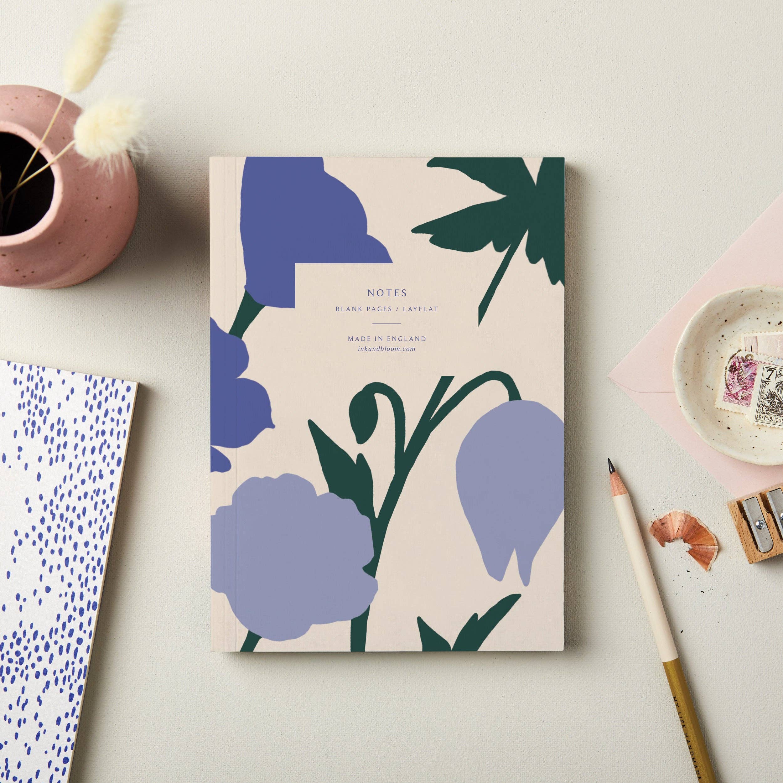Ink & Bloom – wholesale Notebook – Layflat Notebook in Indigo Bloom0