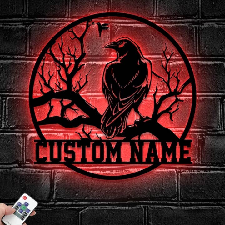 Decorazione da parete personalizzata in metallo Raven con luce a LED per la vendita all'ingrosso da parte di Glow Neon