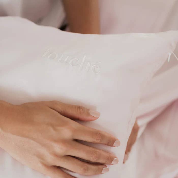 Touché – Großhandel Kopfkissenbezug – Eucalyptus Vegan Silk™ -Kissenbezug - Pink5