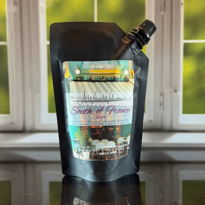 Softie du Sud de la France | Squeeze Cire Fondue | Bougie Douce pour la vente par A Warm Welcome