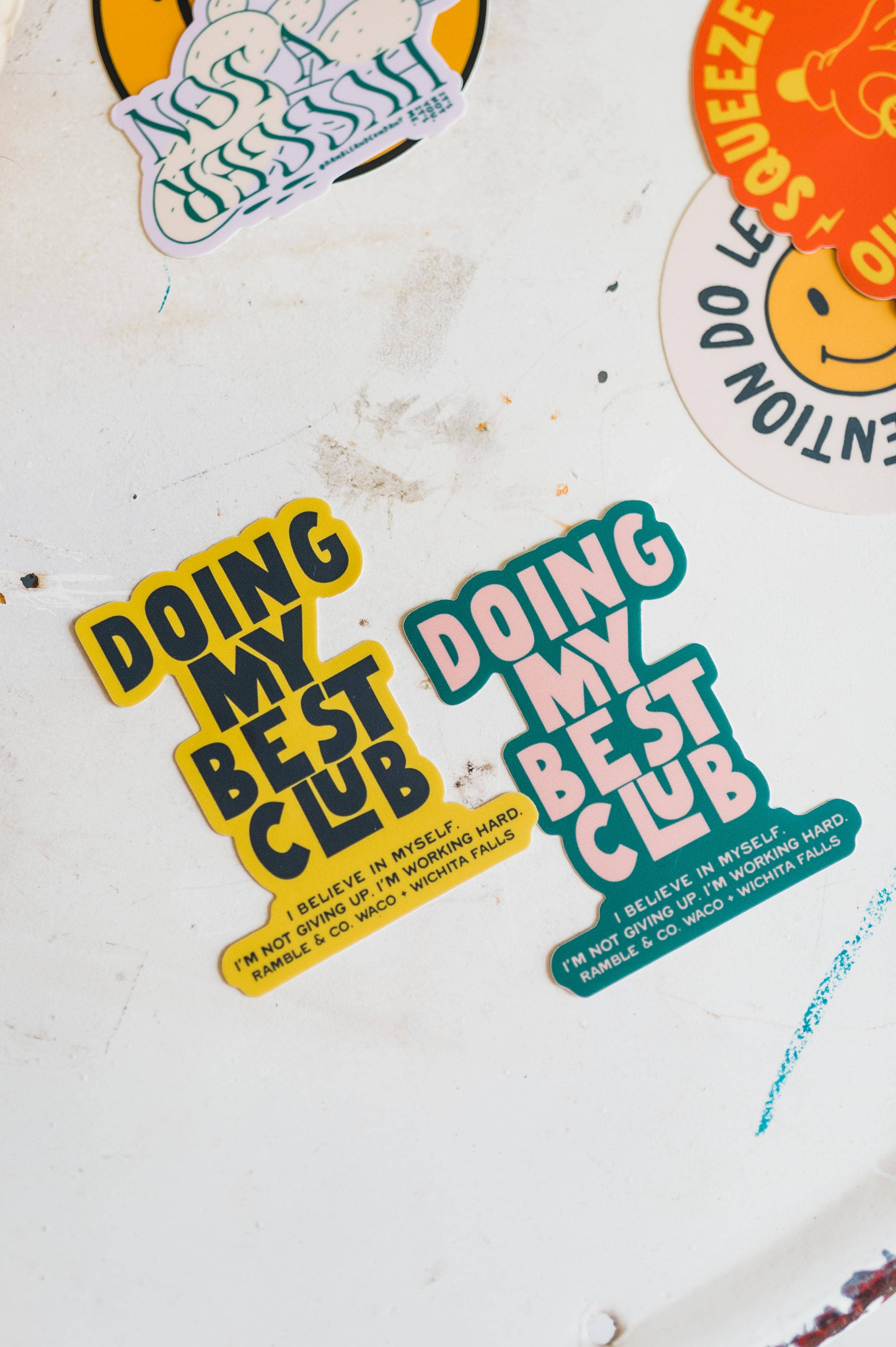 Ramble & Company – Engroshandel Klistermærke – gør mit bedste klubjade | klistermærke1