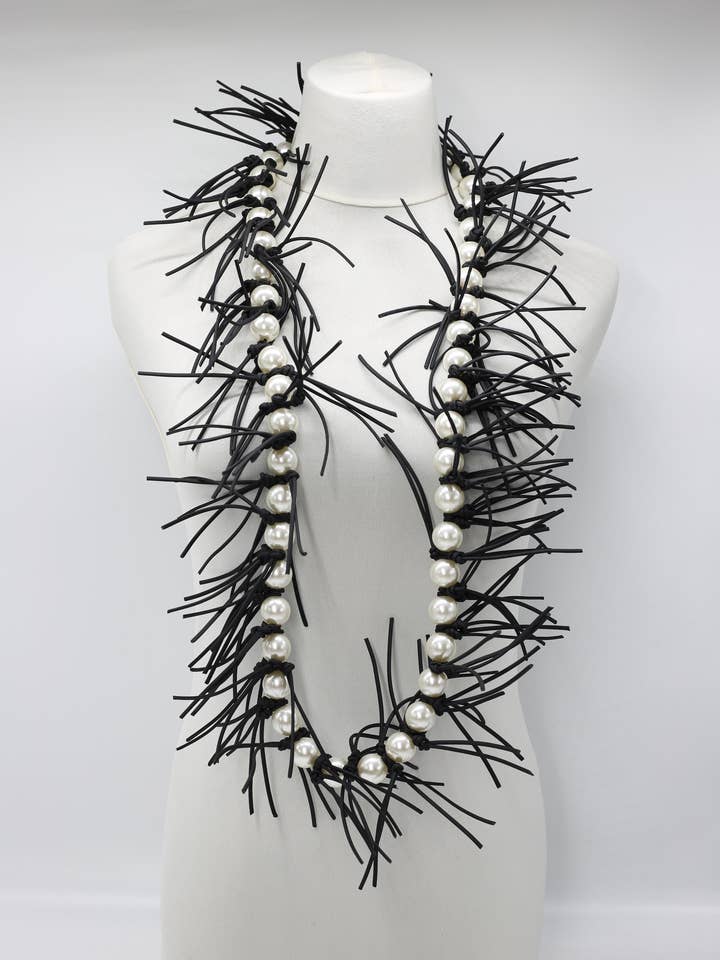 Faux Pearl Leatherette Spikes Necklace for wholesale by Jianhui London
