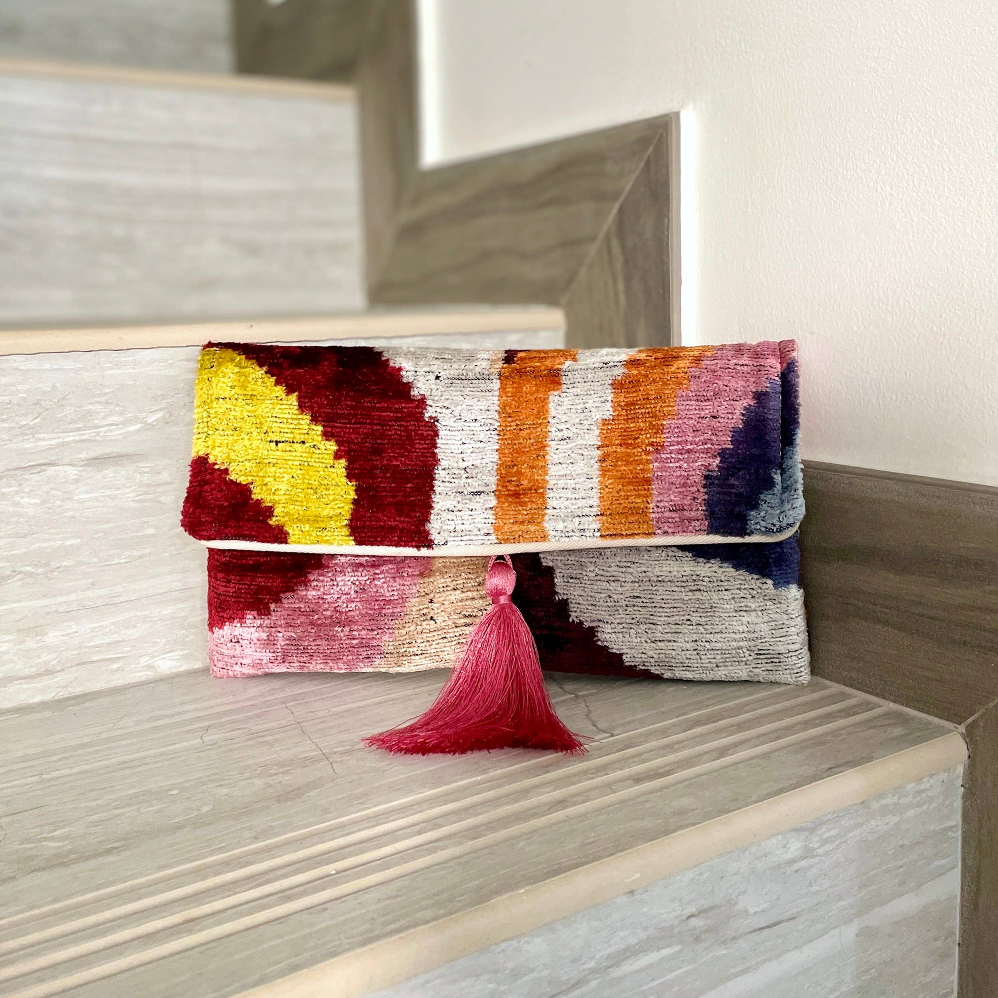 Mila∞Miro by Emelie – Großhandel Clutch – Damen – Ikat-Clutch-Tasche Esterel