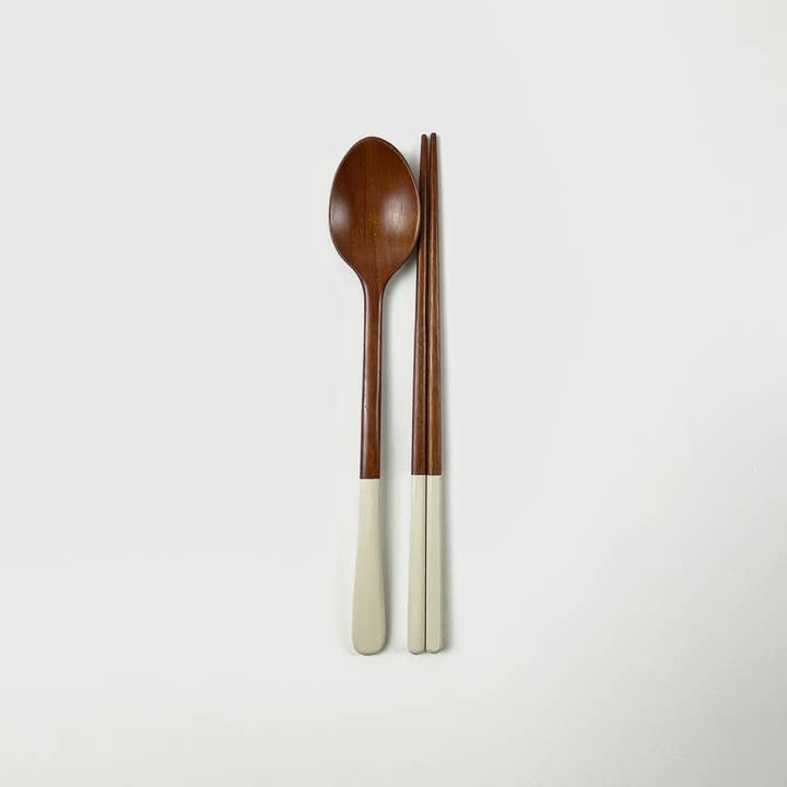 illo - Vendita all'ingrosso Cucchiai (posate) - Set cucchiaio e bacchette in legno pastello1