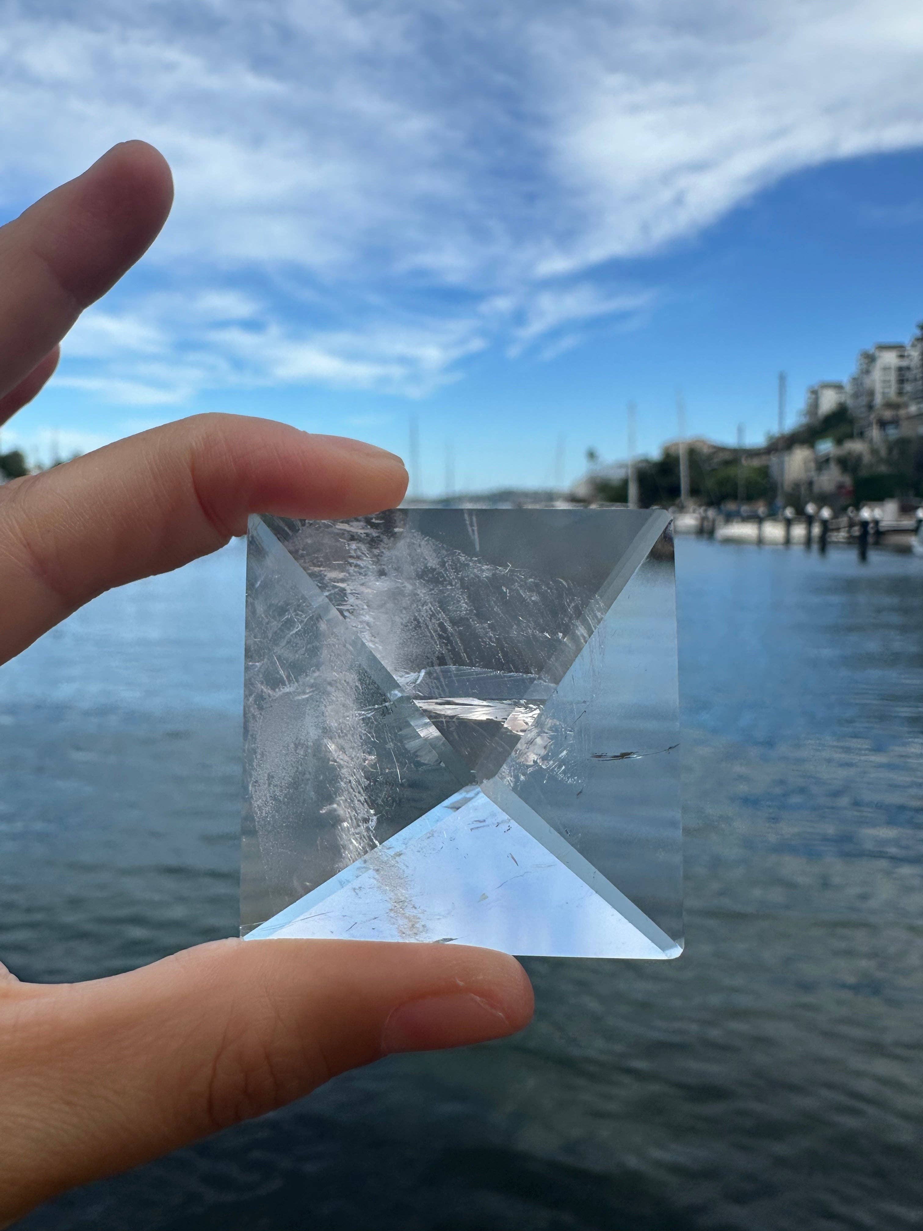 Moon Rituals – wholesale Andlig sten/kristall – Klar Kvarts Pyramid – Manifestations- och Healingkristall för Energi och Klarhet, Julkristallgåva5