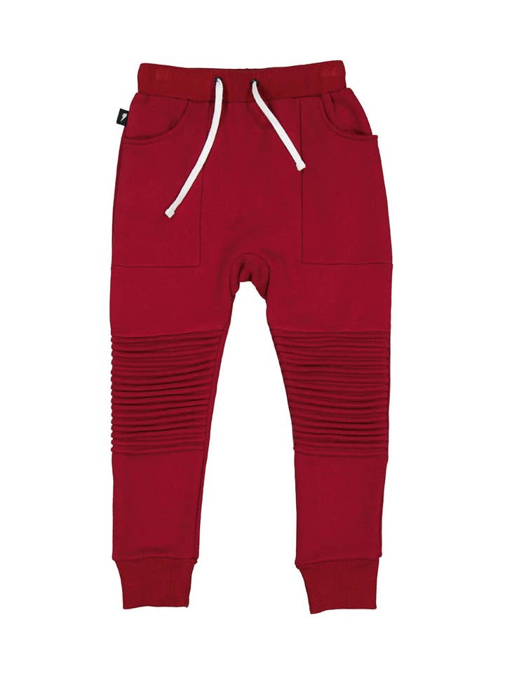 Captain Pant In Blutsteinrot für den Großhandel von Radicool Kids