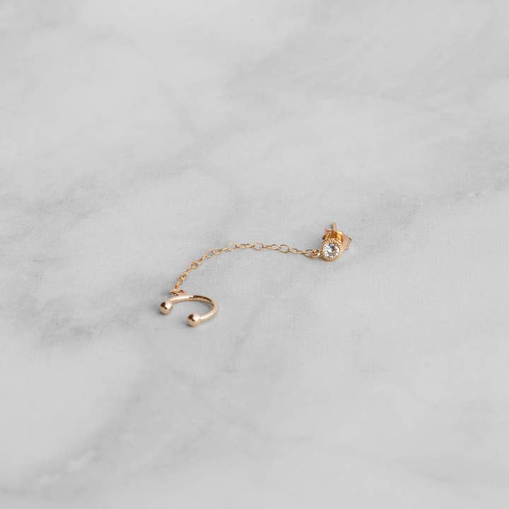 A Worthy Brand – wholesale Earcuff-örhängen – Örhängen med öronmanschettkedja - diamantstift med kedja till manschett