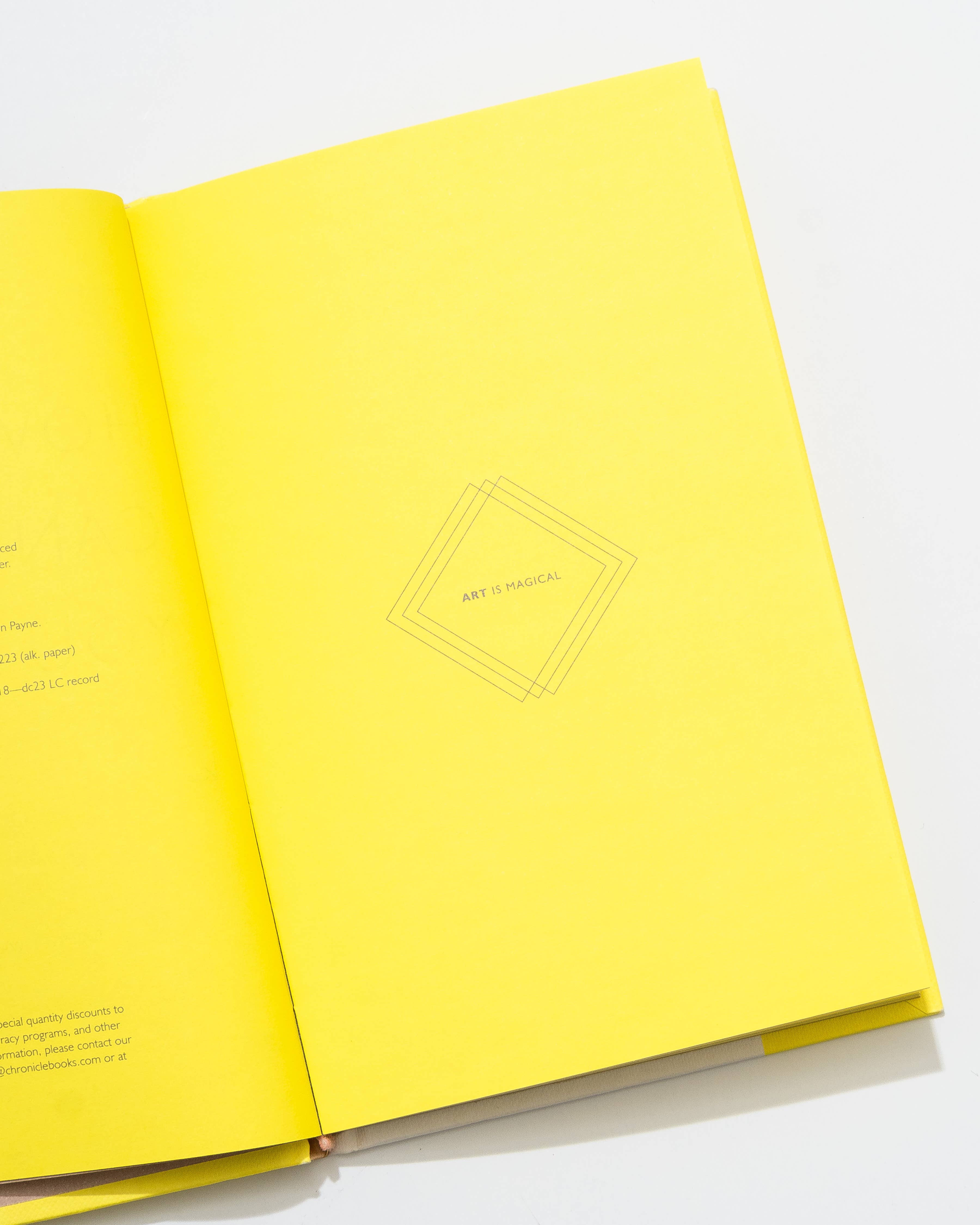 Chronicle Books - Wholesale Arts & Entertainment Book - How Art Can Make You Happy4