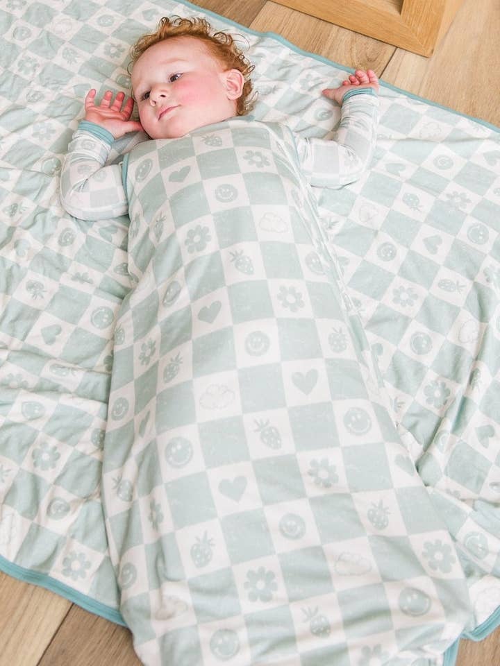 Sac de couchage du dimanche en damier menthe pour la vente par Sunday Littles