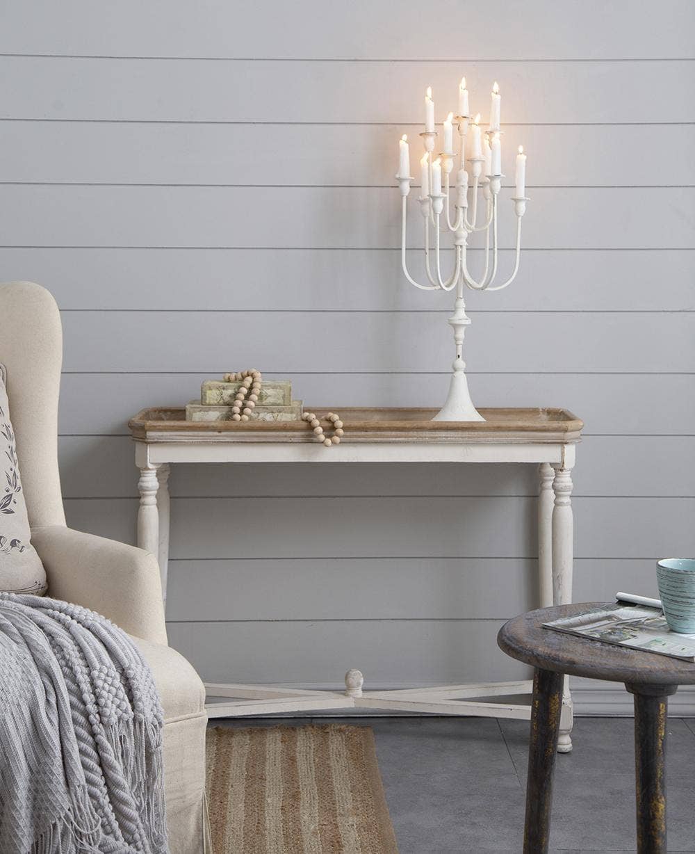 A&B Home Group Inc. – Großhandel Kerzenhalter – 13x10,5x30" Weißer Eisen 11-flammiger Kandelaber - Weiß9