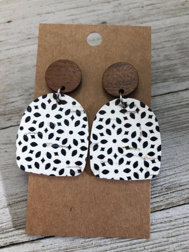 Abstrakt kork + trä för wholesale av Designs by Ashley