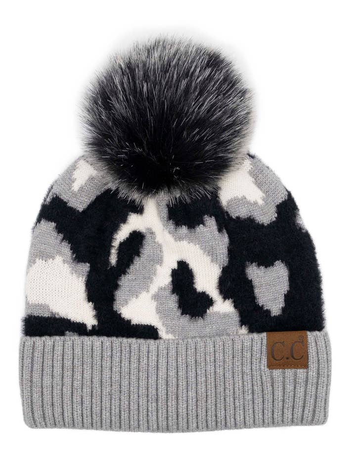 Gorro de camuflagem C.C com pompom de pele por atacado de Accessorize Me