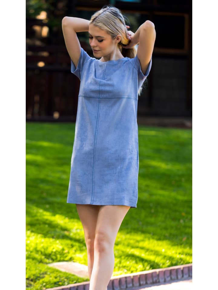 W.A.Y. --Wonderful And Young – Engroshandel Kjole - Dame – Casual kortærmet ruskind kjole ensfarvet18