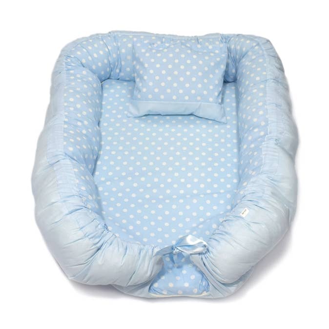 Nido per neonati a pois per la vendita all'ingrosso da parte di Blue Kids