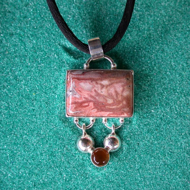 Ciondolo Rosetta Picture Rock e Ambra in argento 925 per la vendita all'ingrosso da parte di Tidepool