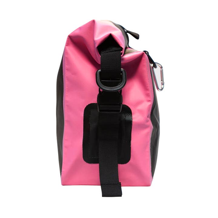 Nupouch / Nufoot – Großhandel Umhängetasche - Damen – Wasserdichte Umhängetasche - Schwarz/Pink4