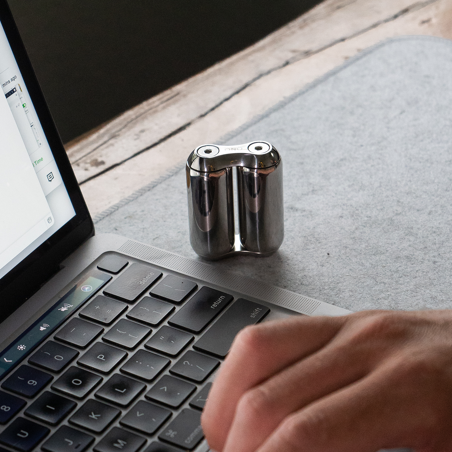 ONO – Objeto de mesa decorativo por atacado – Rolo de Aço ONO12