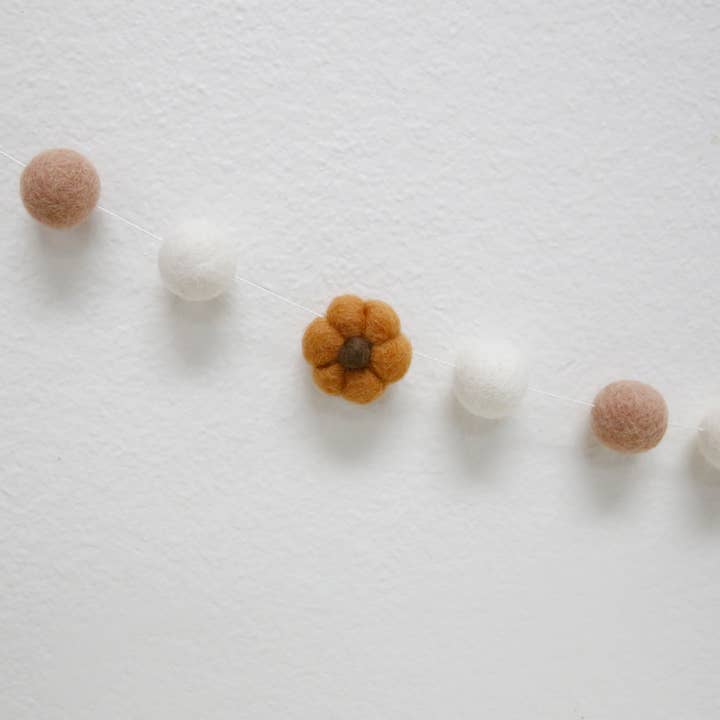 The Felt Pod - Wholesale Bunting/Garland - Fall Garland Pumpkin Felt Garland