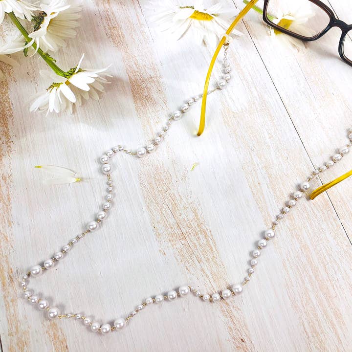 Large and Small Faux Pearl Sunglass Necklace Chain Gift Set for wholesale by Paul and Lucy