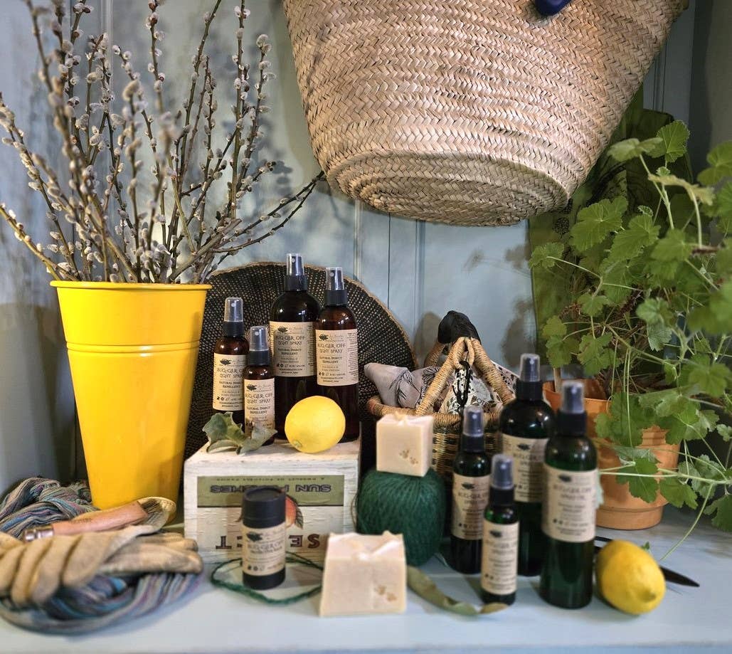 Du Jardin Beauty - Wholesale Insect Repellent - Bug-Ger Off Light Spray Natural Insect Repellent1