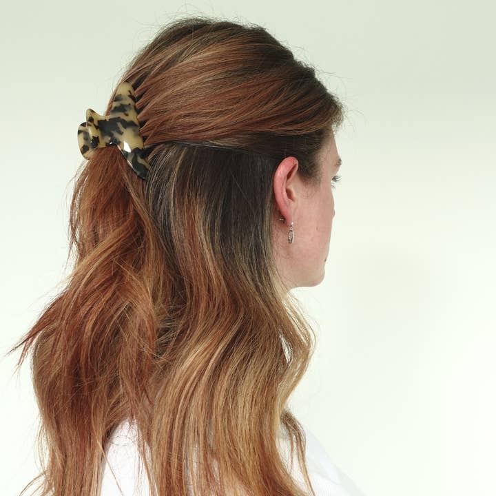 Love Attack - Wholesale Hair Clip - Women's - Izumi Cellulose Acetate Minimalist Hair Claw Clips