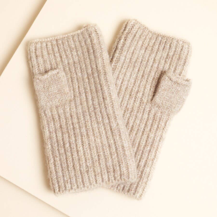 Lisa Angel – wholesale Hand warmer – Mocha Knitted Hand Warmers2