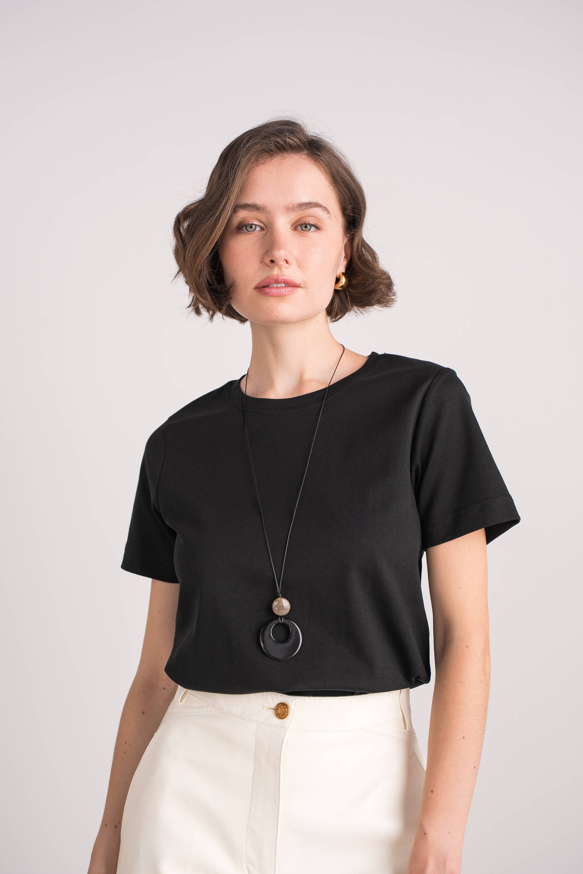 jw.atelier - Wholesale T-Shirt - Women's - 100% premium cotton short-sleeve T-shirt12