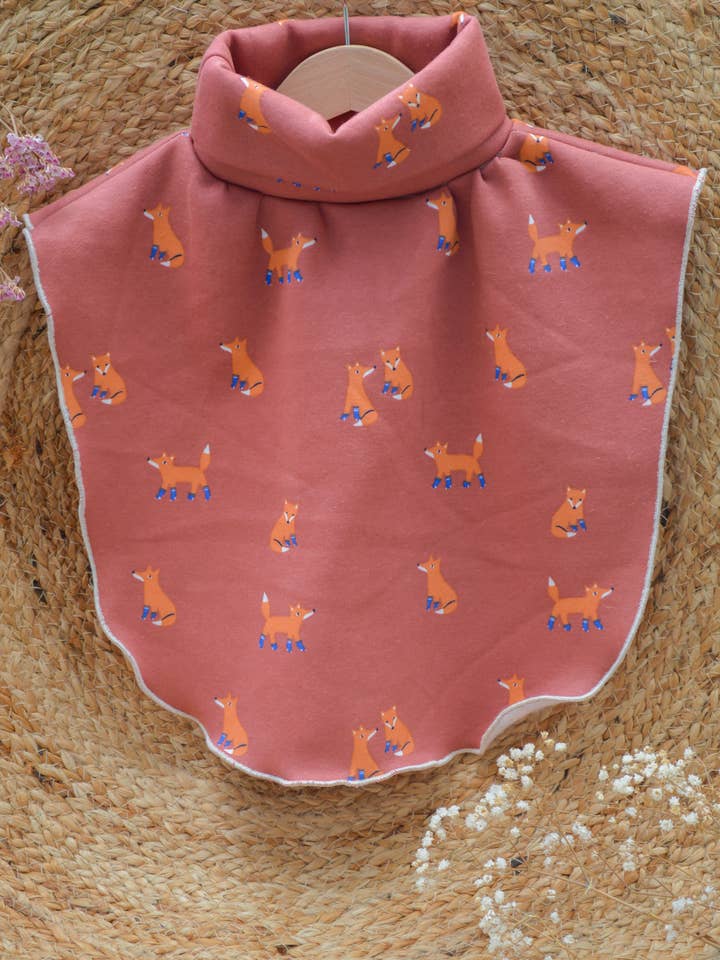 “Little Fox” poncho for wholesale by Un hibou dans le papier