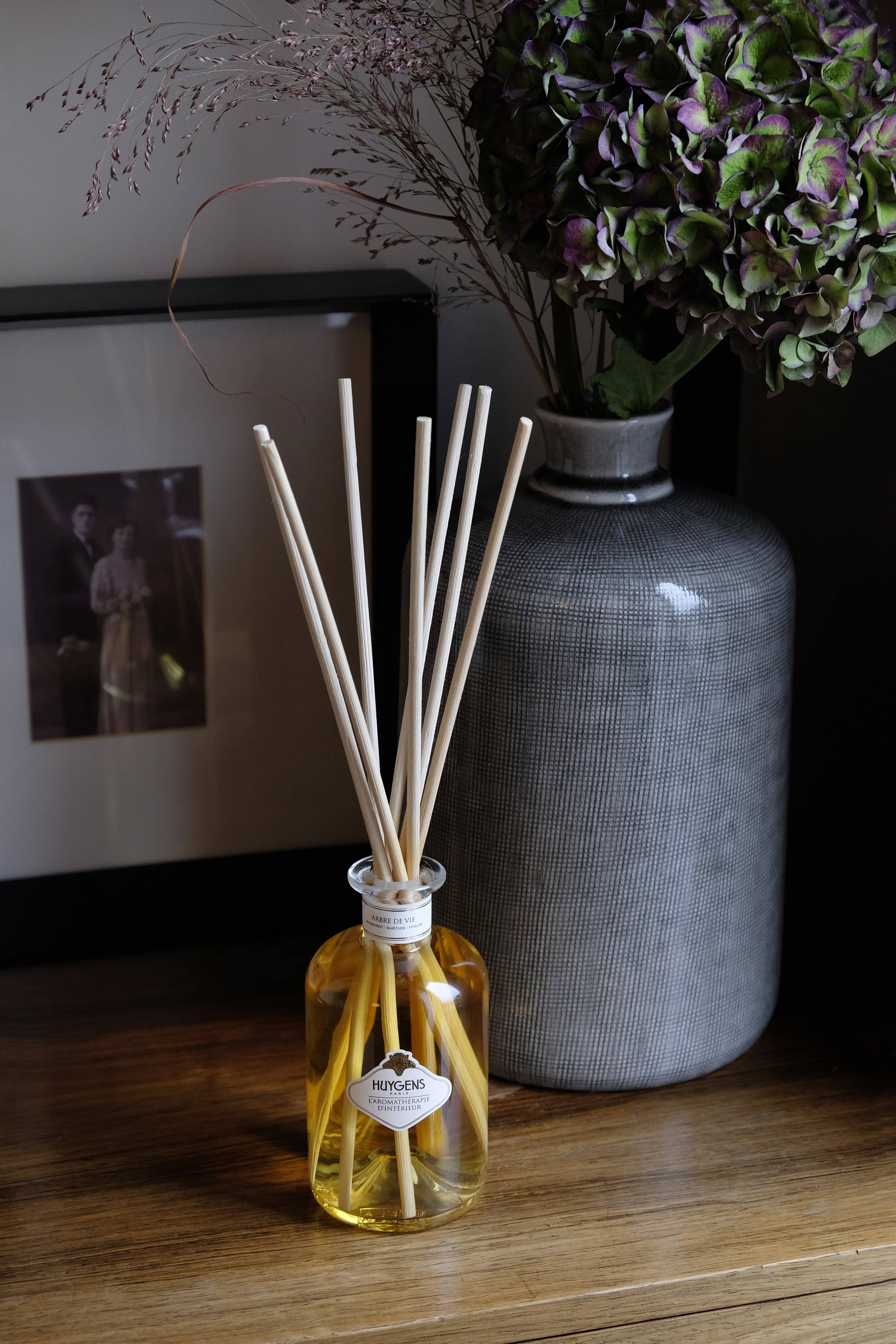 Huygens – wholesale Reed diffuser – THE PINK WOOD STICK DIFFUSER1