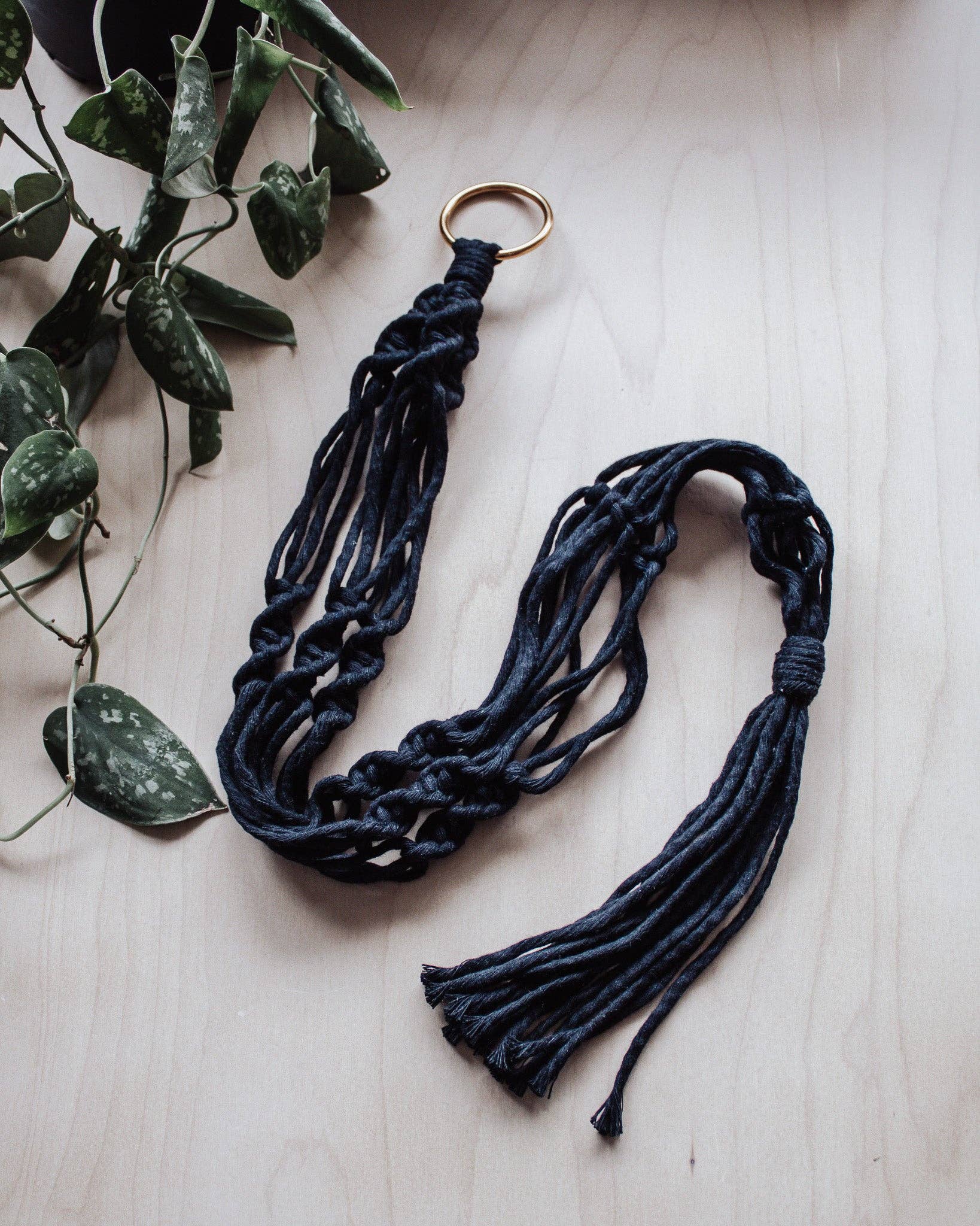 Modern Bo Studio – Vasos suspensos por atacado – Suporte para Planta em Macramê Simples com Torção10