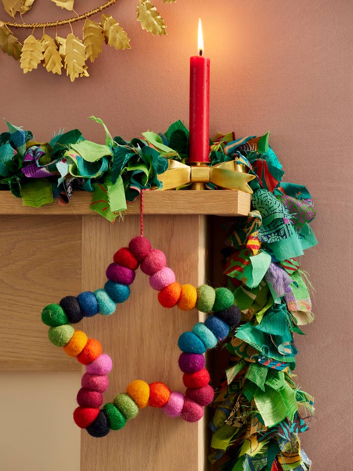 Chunky Rainbow Star Wreath for wholesale by Namaste