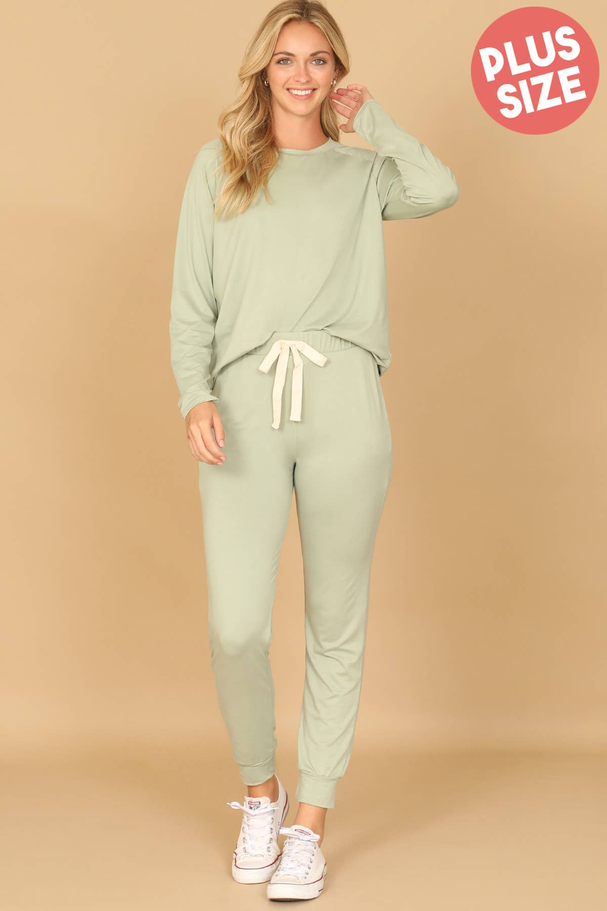 You & Me - Vendita all'ingrosso Pantaloni sportivi/da jogging loungewear - Donna - Set maglia a maniche lunghe e joggers taglie forti YMP40001XV con cintura da annodare.20