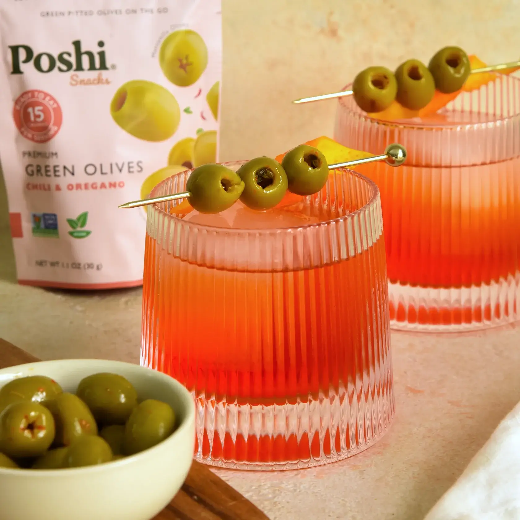 POSHI – wholesale Olives – Poshi Snack - Chili & Oregano Pitted Green Olives 1.1oz/10ct2