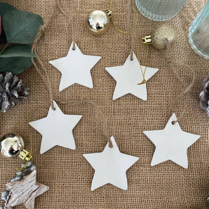Amberleigh Home Crafts – wholesale Prydnadsset – Uppsättning av 5 Plain White Star Clay Decoration | Juldekoration0