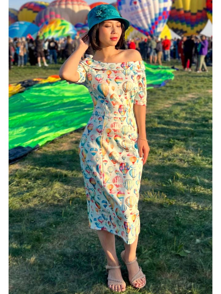 Dolly & Dotty - Wholesale Dress - Women's - Valerie Fitted Off-Shoulder Vintage in Hot Air Balloon Print