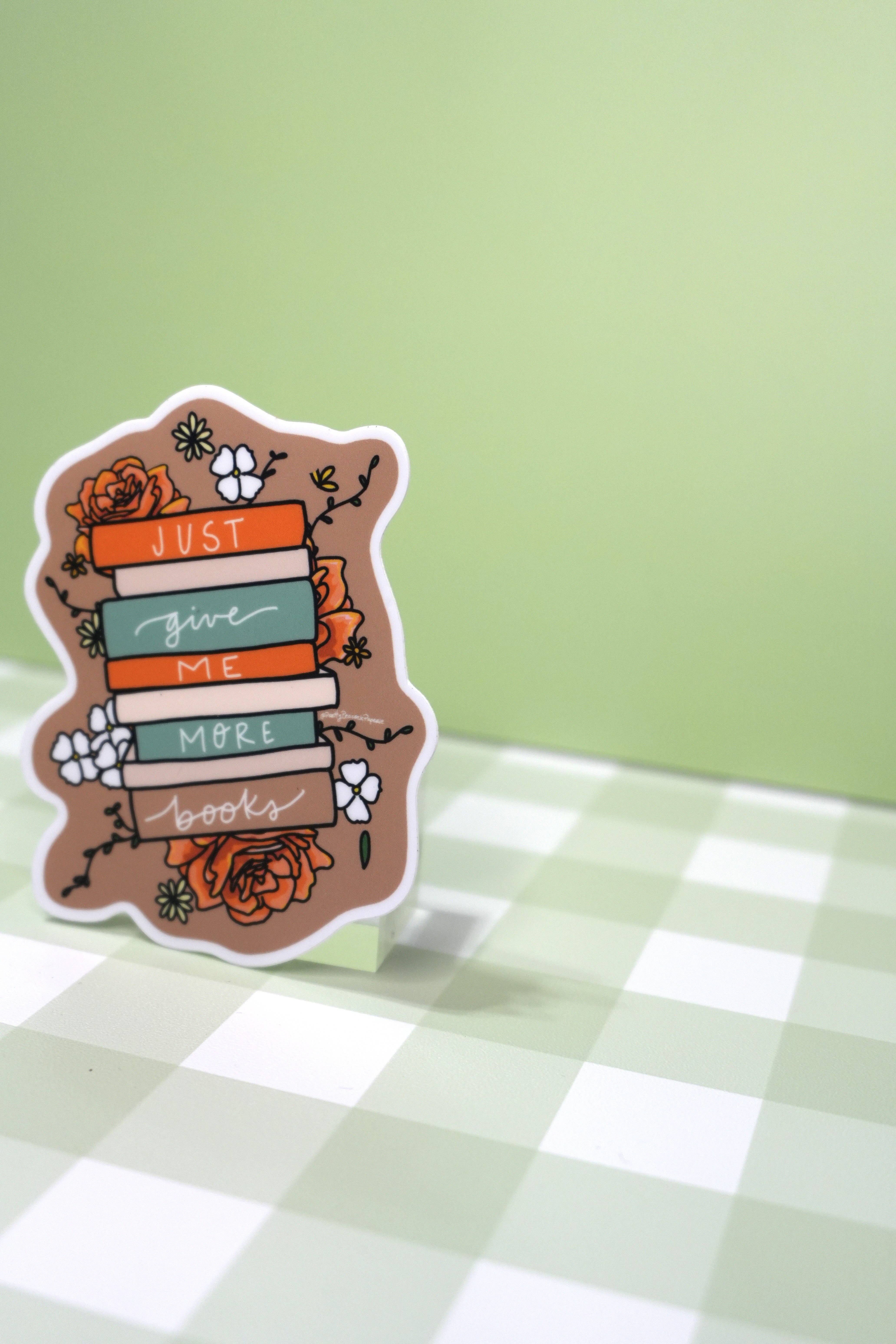 Pretty Peacock Paperie - Women's Empowerment – wholesale Klistermärke – Ge mig bara fler böcker BEGRÄNSAD UPPLAGA Klistermärke2