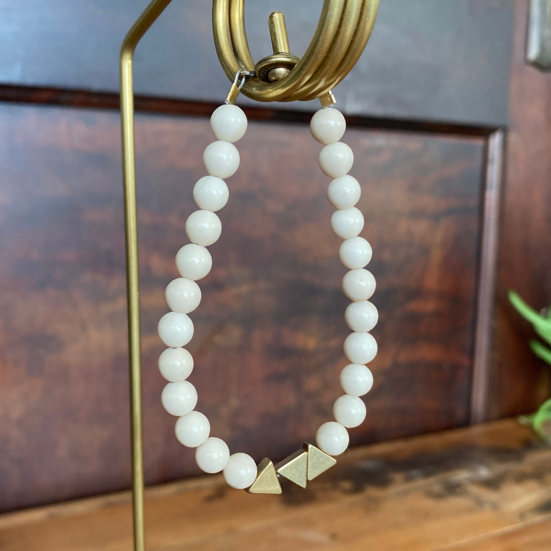 Seeds – Großhandel Perlenarmband – Duluth Armband | Halbedelsteinperlen | Dreiecke aus Messing13