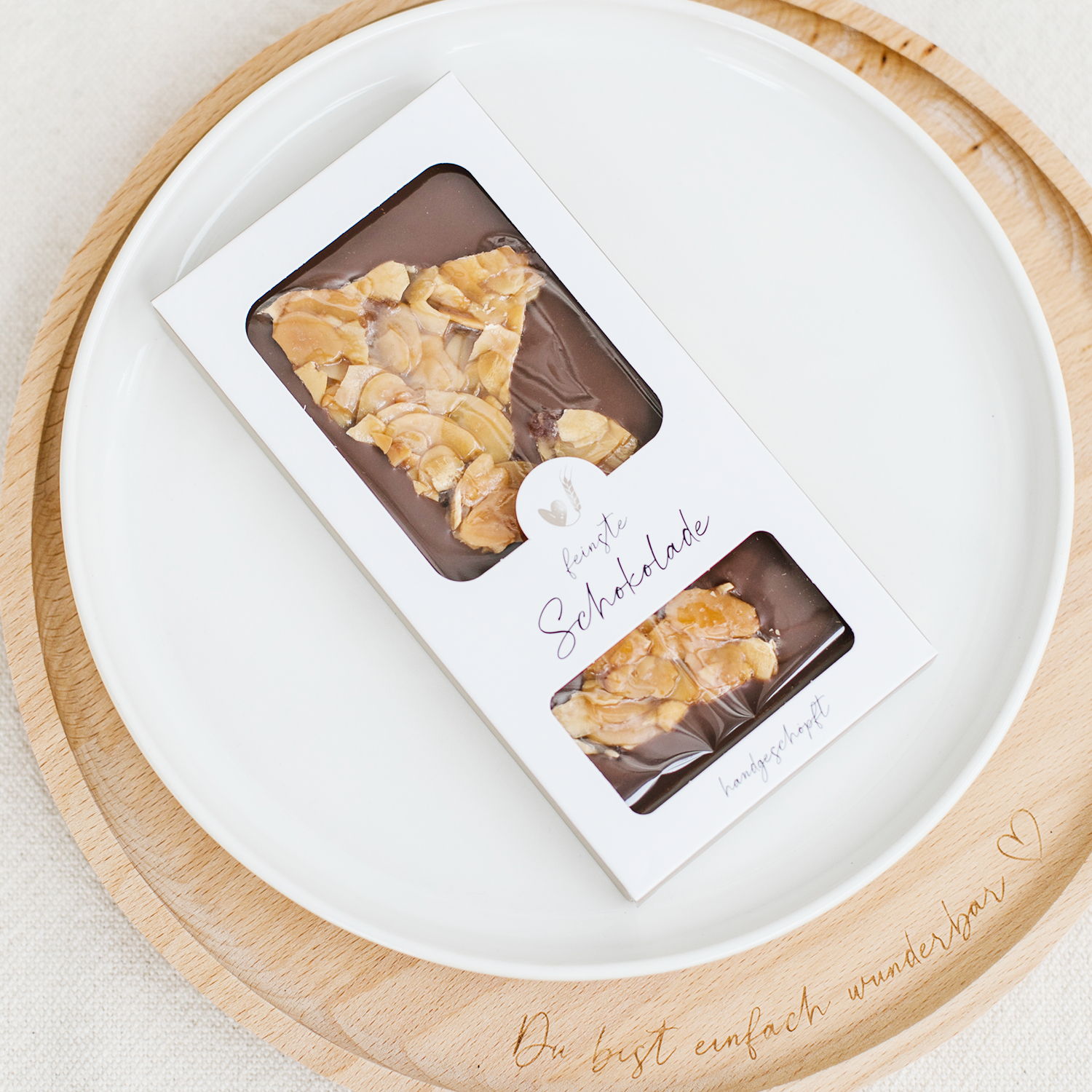 Bake Affair GmbH – Engroshandel Chokolade – Mælk chokolade med Florentiner2