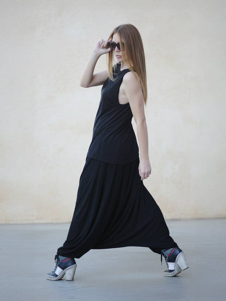 Schwarze Baumwoll-Haremshose RENY für den Großhandel von EUG fashion