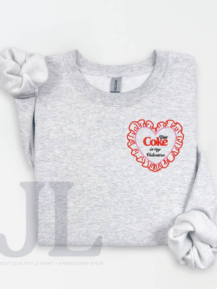 Diet Coke ist mein Valentinstag Besticktes Sweatshirt - Aschgrau für den Großhandel von Johnson Livings LLC