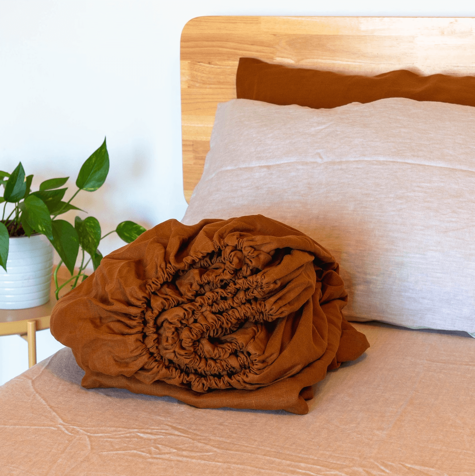 Q VITA - Wholesale Fitted Sheet - 100% French Linen Fitted Sheet (6 color options)8