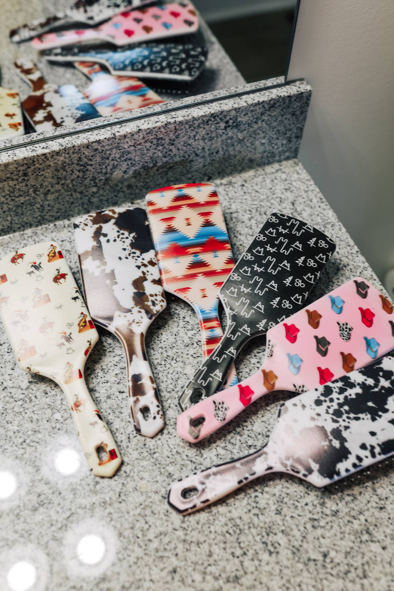 The Front Porch Label – Großhandel Haarbürste/Kamm – Vintage Cowboy Haarbürste1