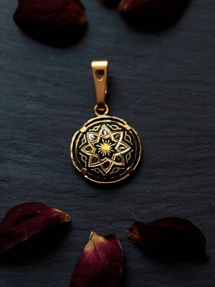 Pendant Small Damascene Handmade With Gold for wholesale by Togashi Damasquinos