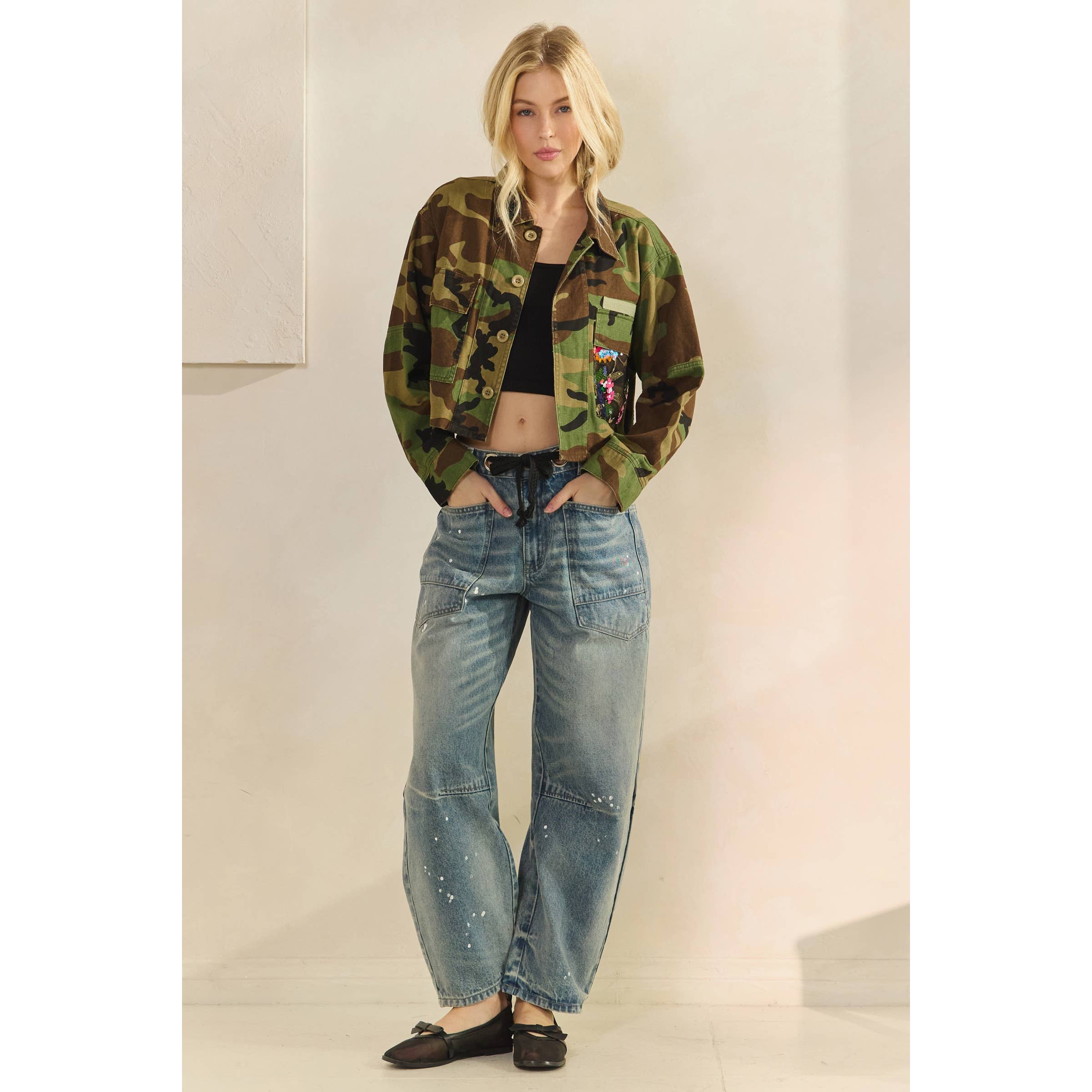 Veveret – Blusão - Mulher por atacado – Jaqueta com paetês e estampa camuflada com contraste35