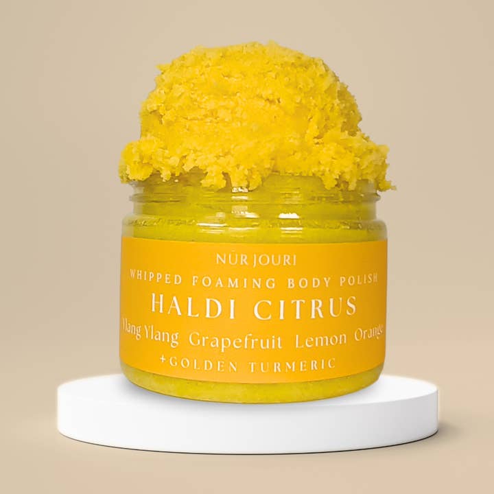 Verniz Corporal Espumante Batido - Turmeric Citrus Glow por atacado de Nur Jouri
