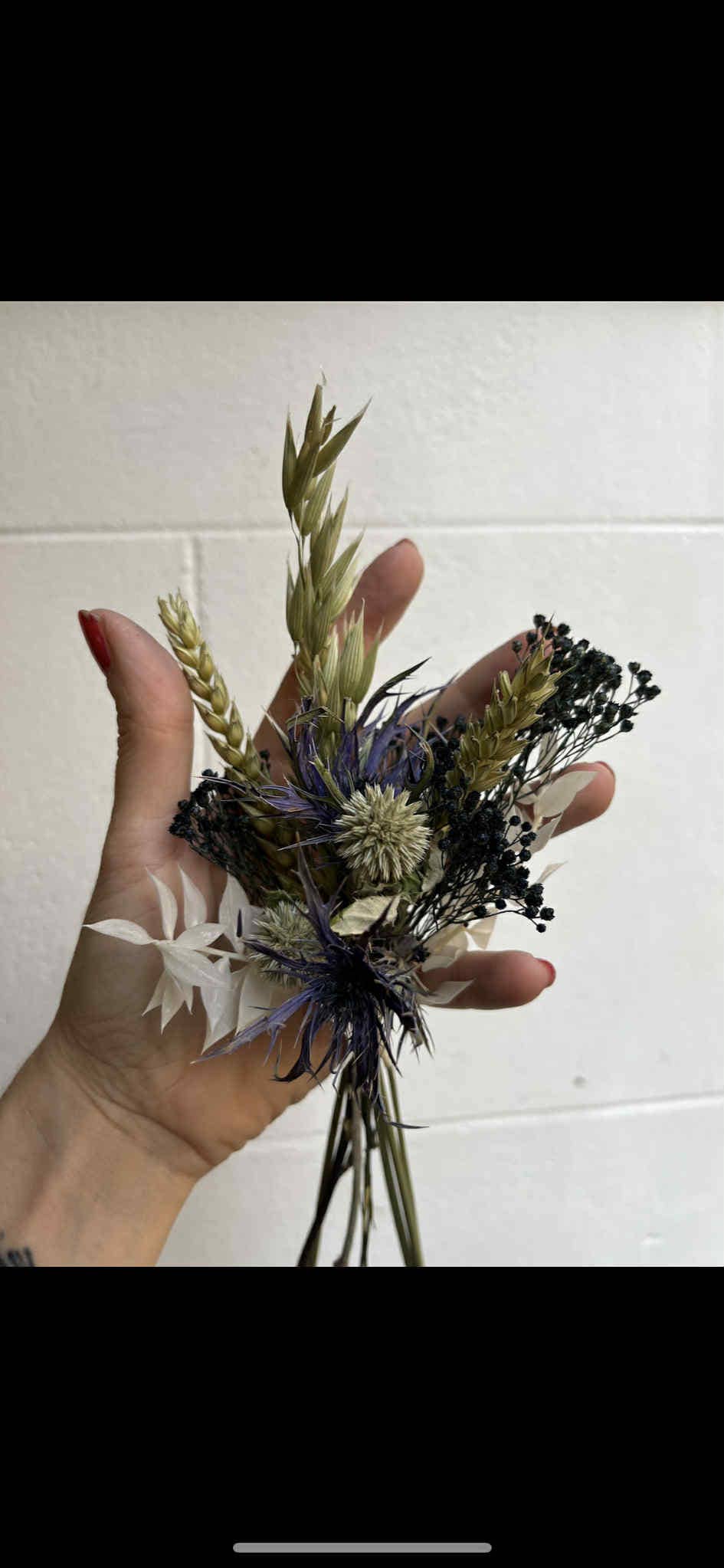 Hazel & Twine - Wholesale Dried/Pressed Flowers - Florist Pick - Mini Dried Flower Bunch - Natural Tones 5