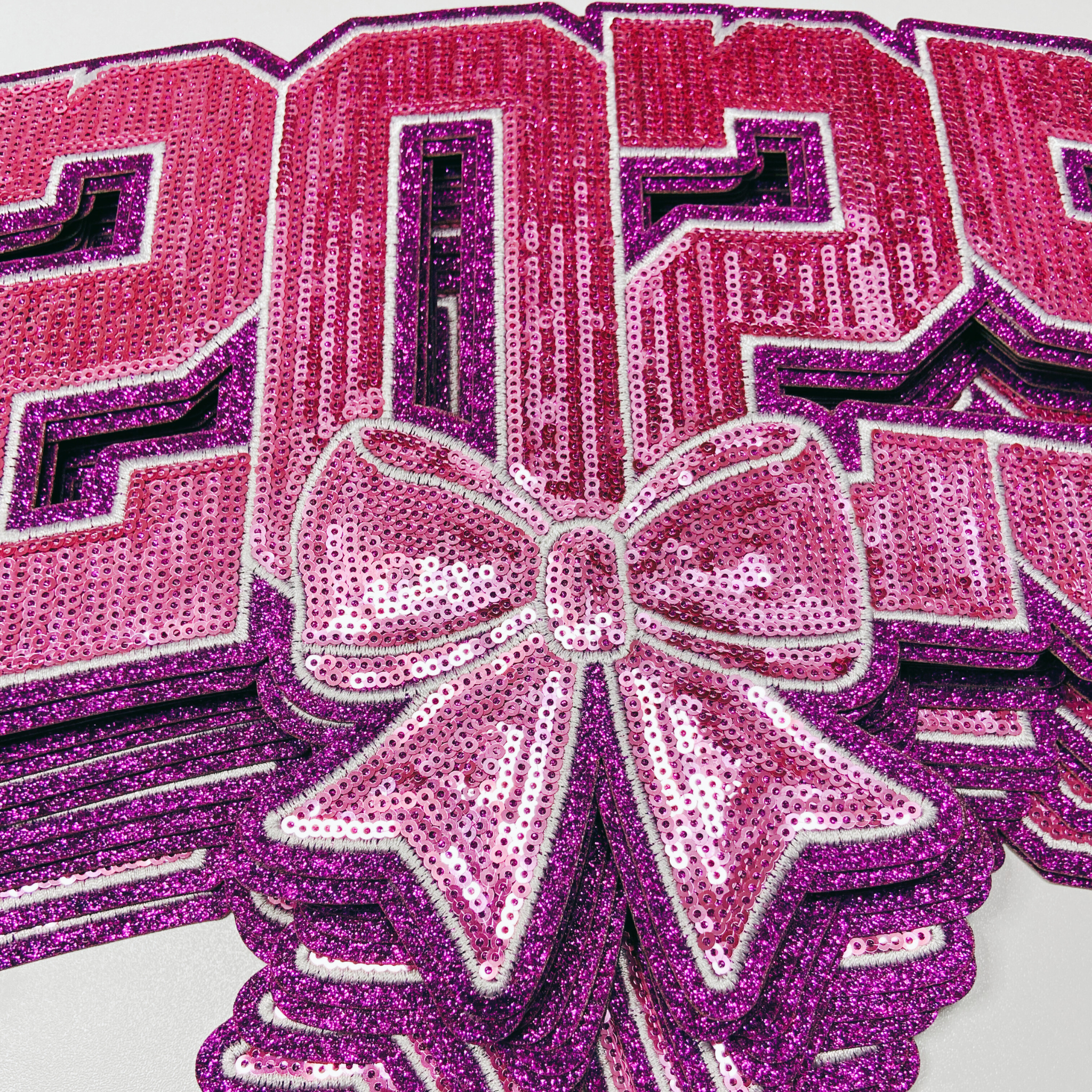 TEELUX – Engroshandel Patch – 11" tommer 2025 i PINK - Pailletmærke1